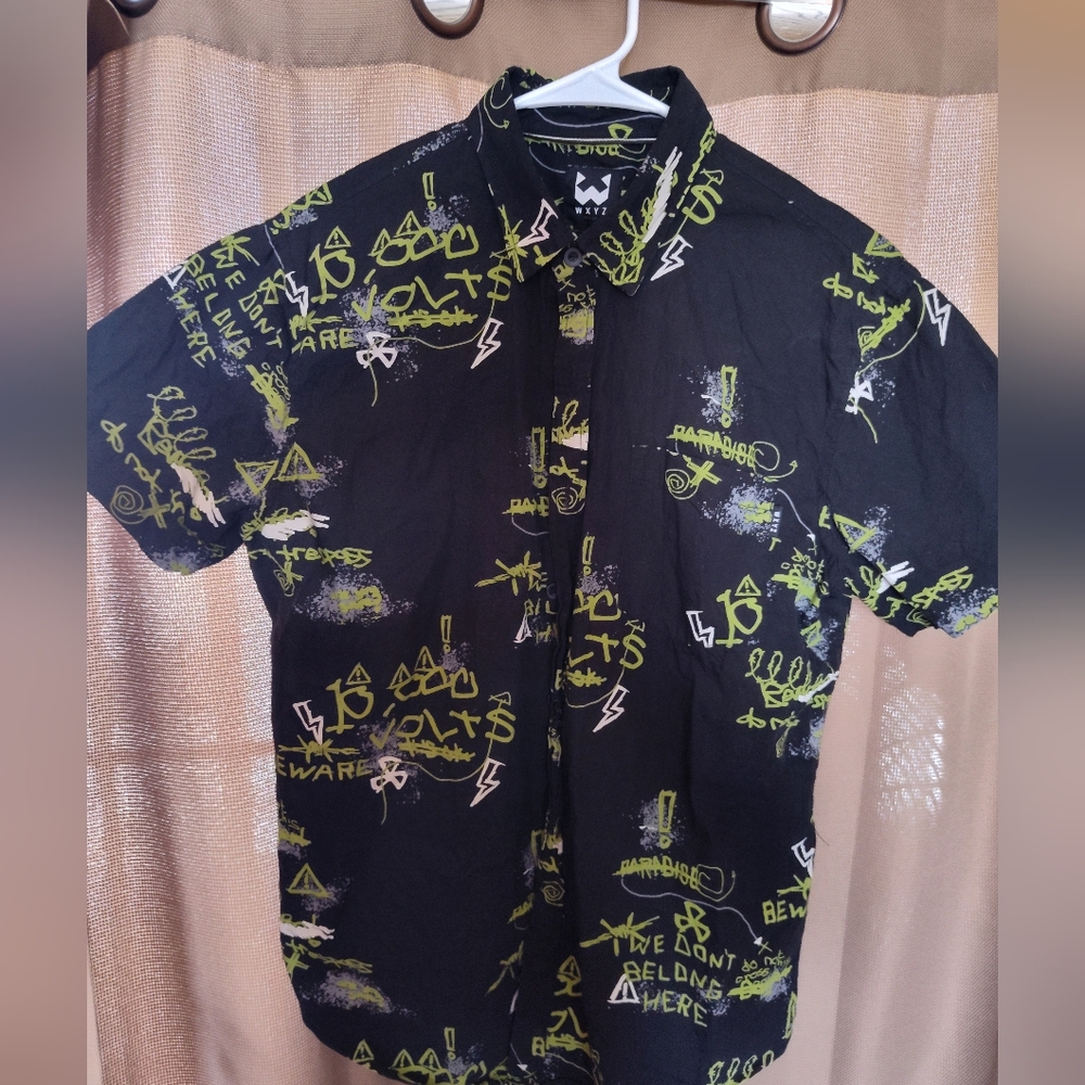 Men's medium button up